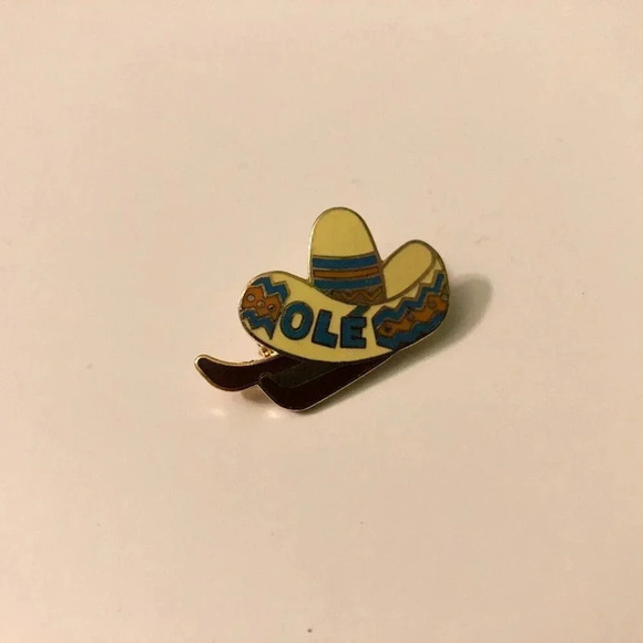 Vintage Pins Hard Rock Cafe Puerto Vallarta and Ole Sombrero Pin  Enamel - Picture 10 of 14